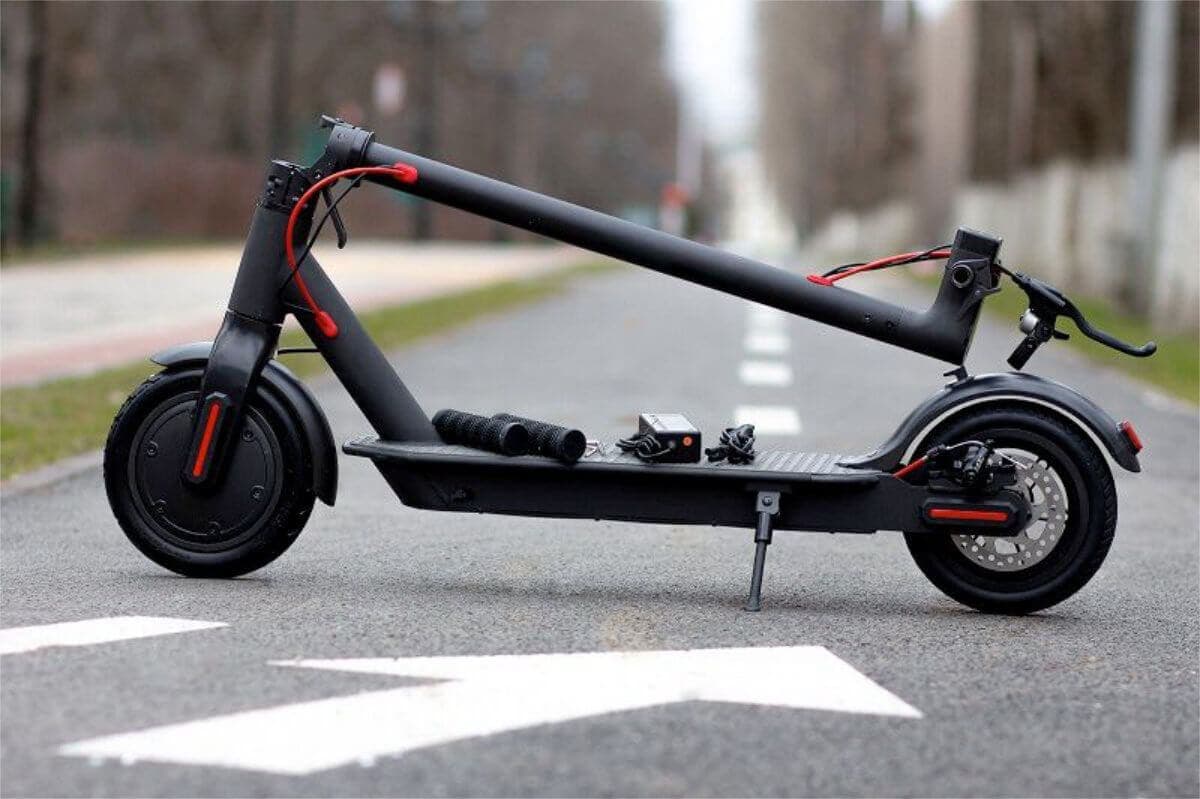 Recenze: elektrokoloběžka Xiaomi Mi Electric Scooter 2 M365