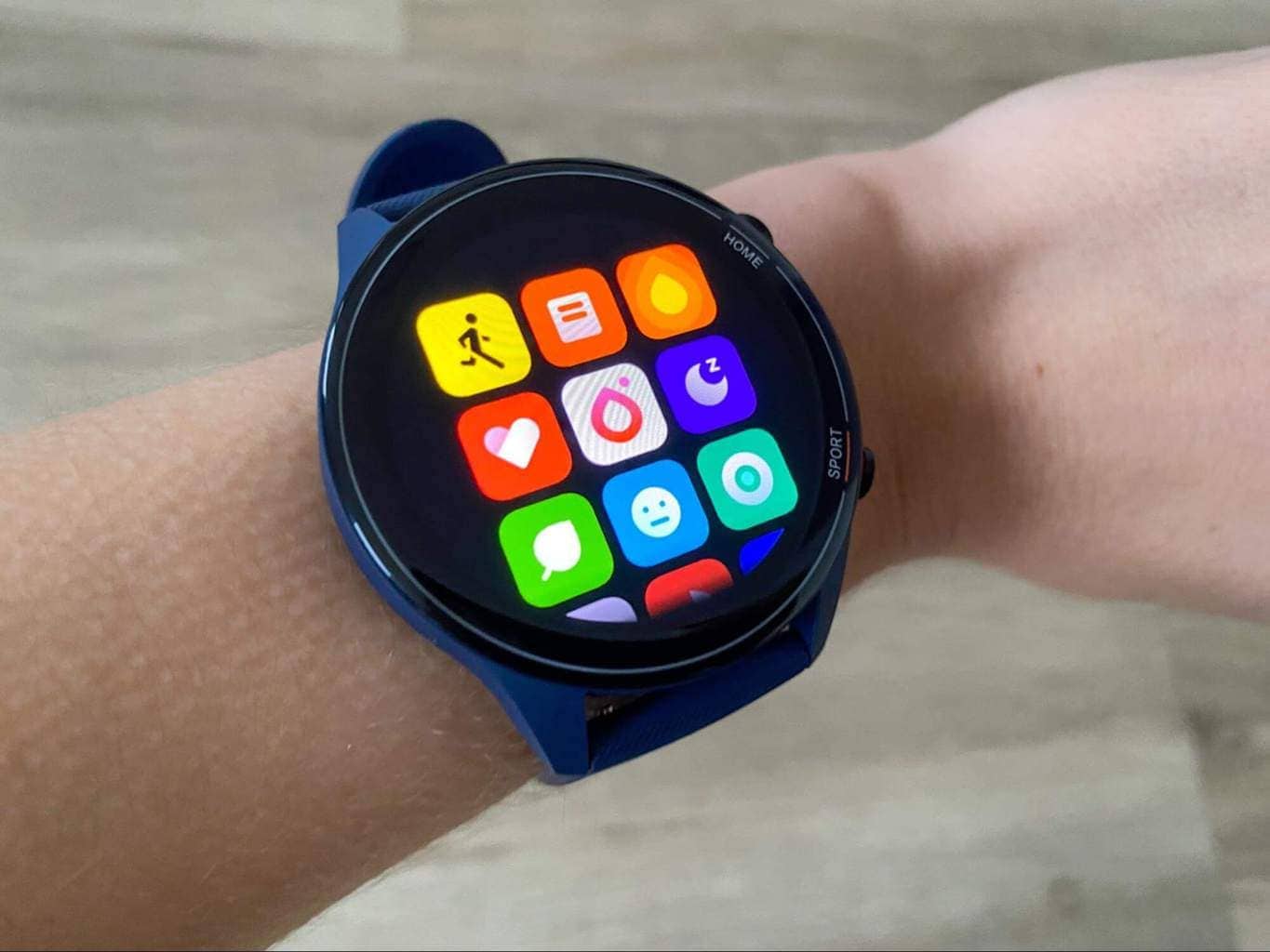 Nabídka aplikací v menu – Xiaomi Mi Watch