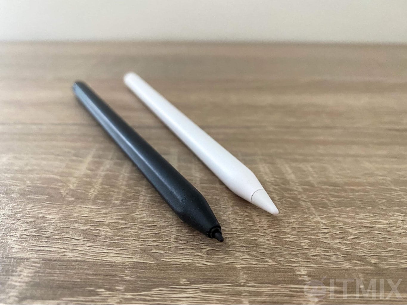 Apple Pencil je třeba nabíjet, Marker ani Marker Plus se nenabíjí