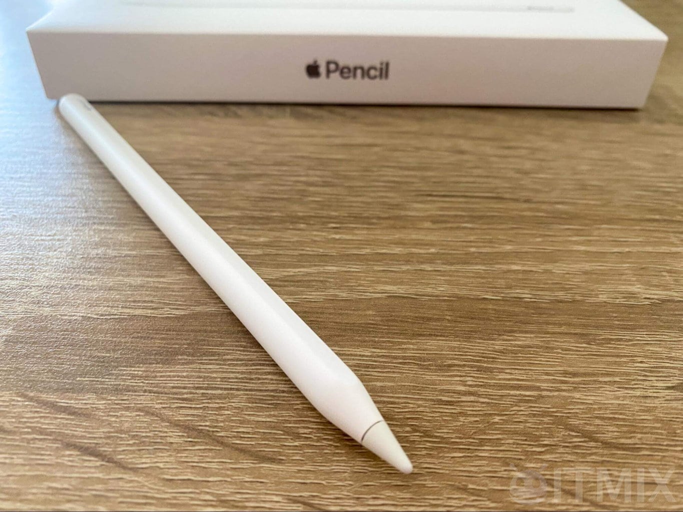 Detail hrotu Apple Pencil