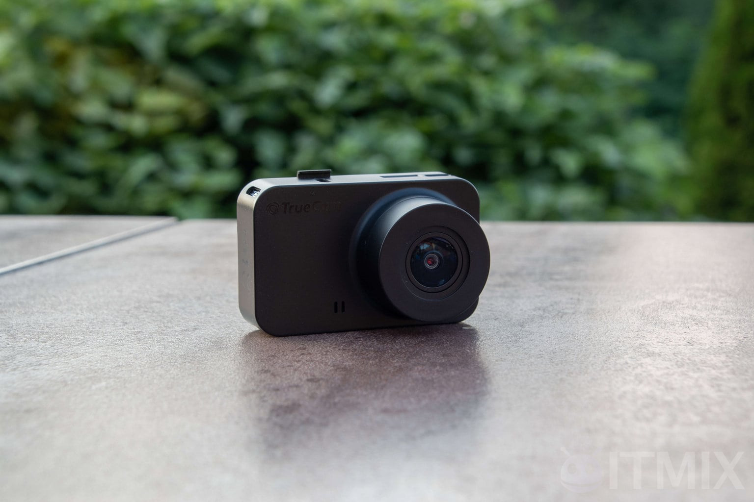 Recenze: autokamera TrueCam M11 GPS 4K