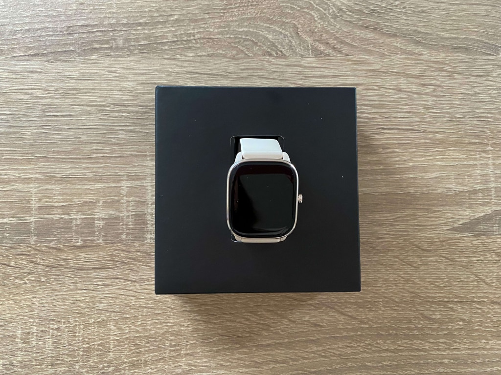 Balení Amazfit GTS 4 mini