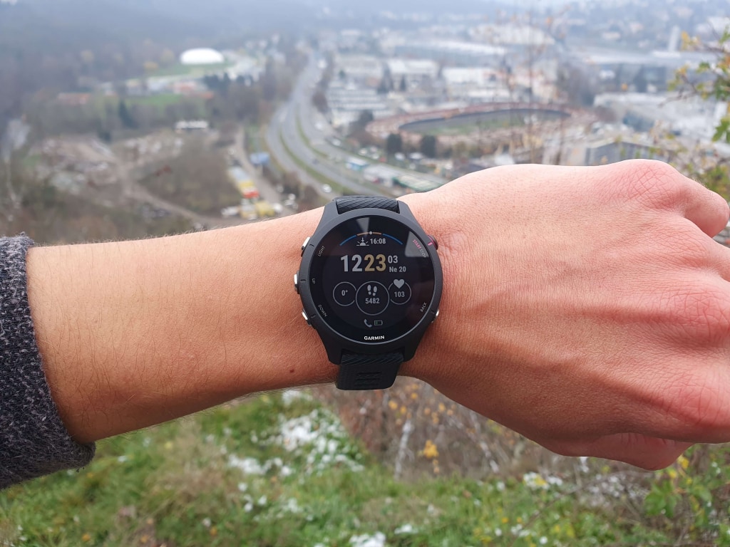 Hodinky Garmin Forerunner 255S Music nás v mnohém překvapily