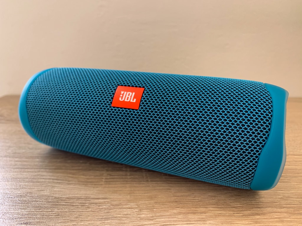 Starší model JBL Flip 5