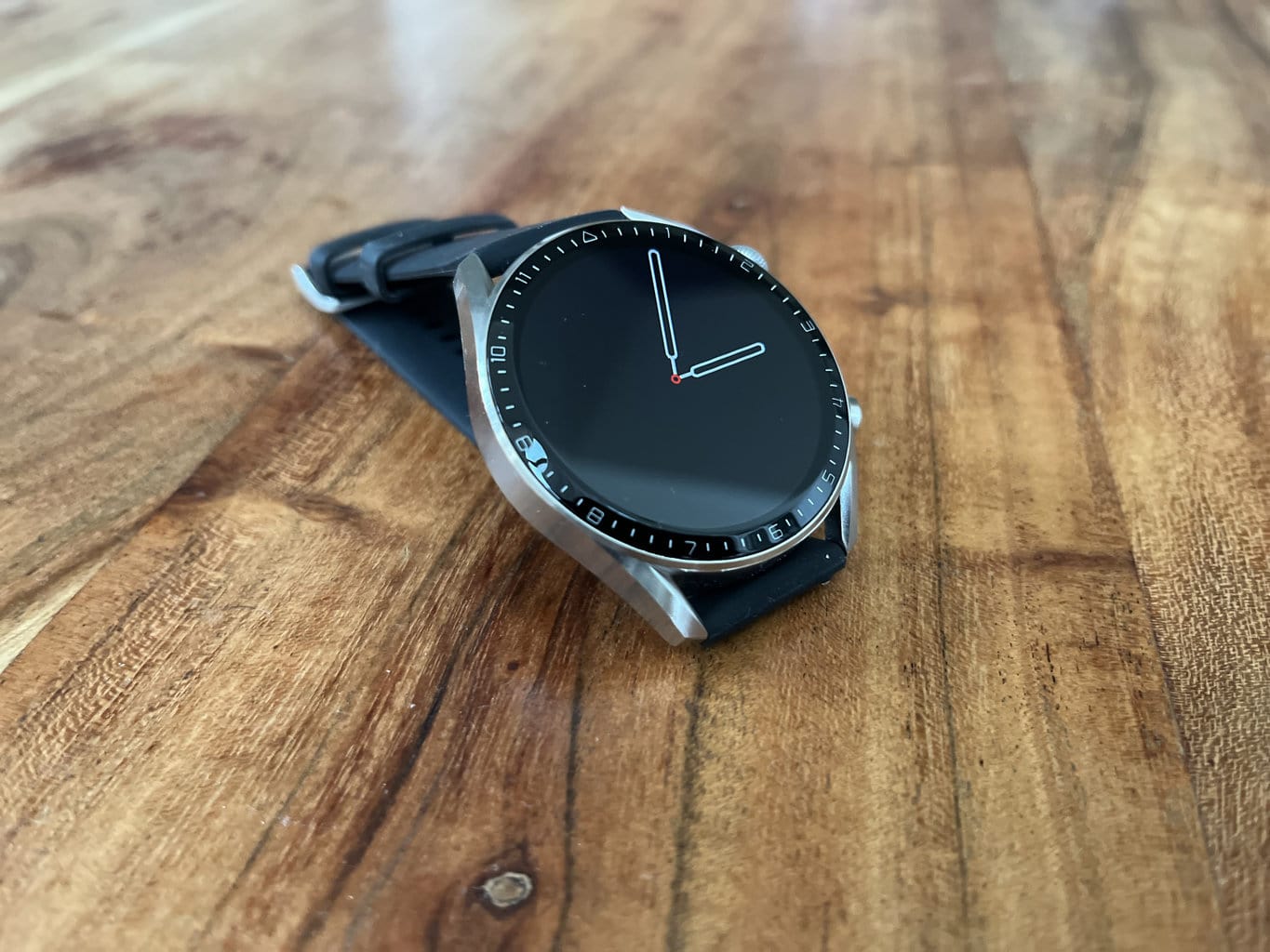 Recenze: chytré hodinky Armodd Silentwatch 5 Pro