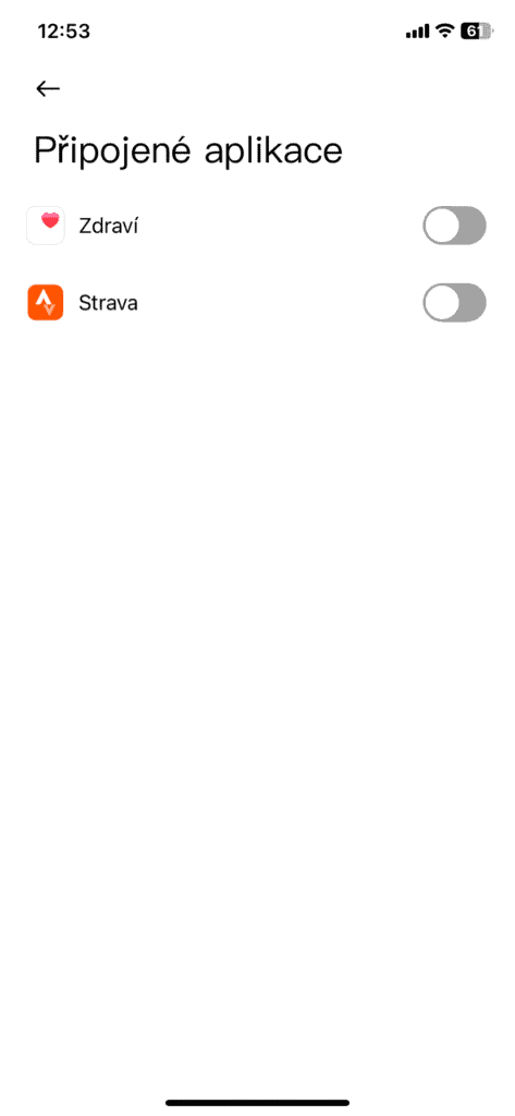 Hodinky lze propojit s aplikací Strava