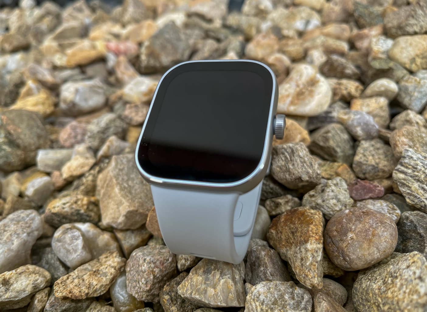 Recenze: chytré hodinky Xiaomi Redmi Watch 4