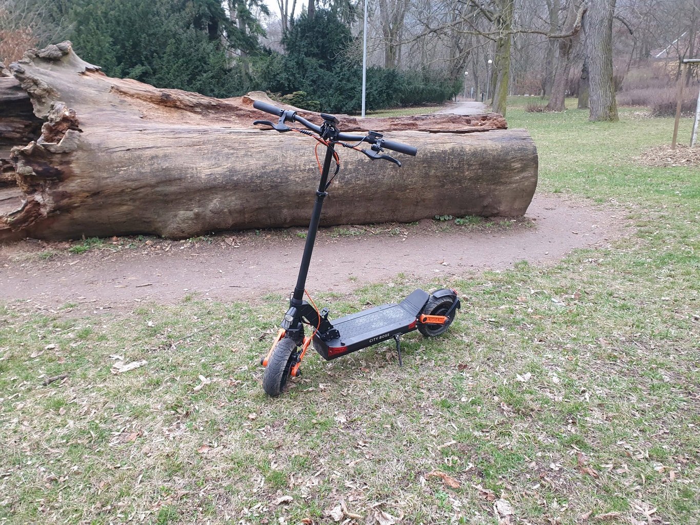 Recenze: elektrokoloběžka City Boss K600