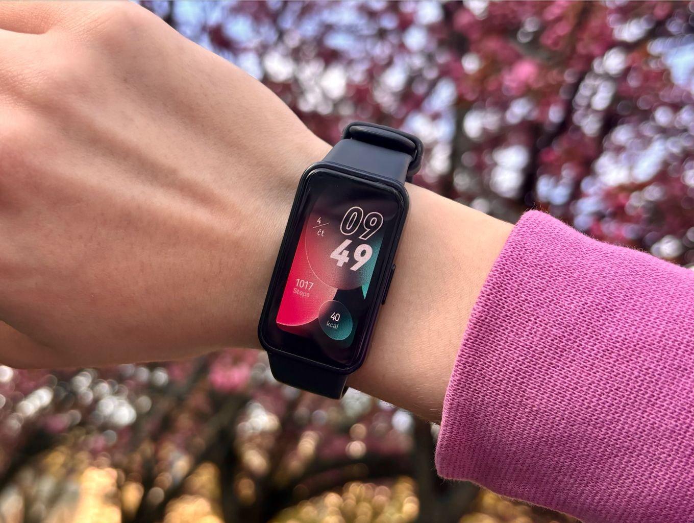 Recenze: fitness náramek Huawei Band 8