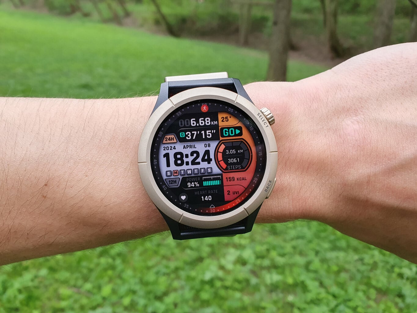 Recenze: chytré hodinky Amazfit Cheetah Pro