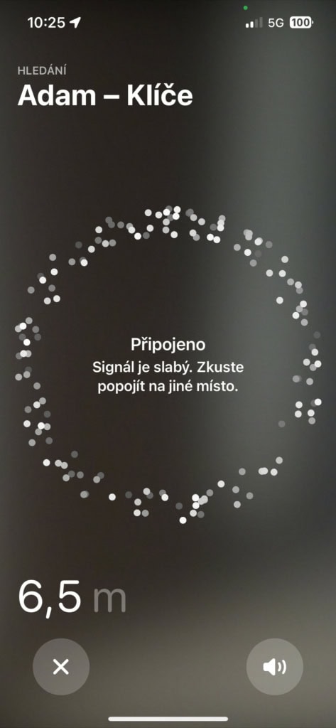 Místní hledání jako AirTag ale nezvládá