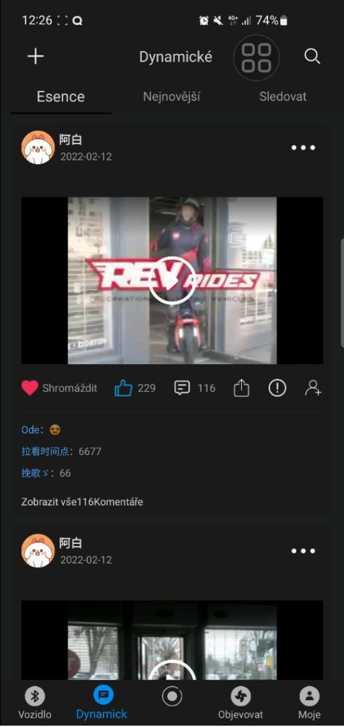 Nechybí ani jakási sociální síť