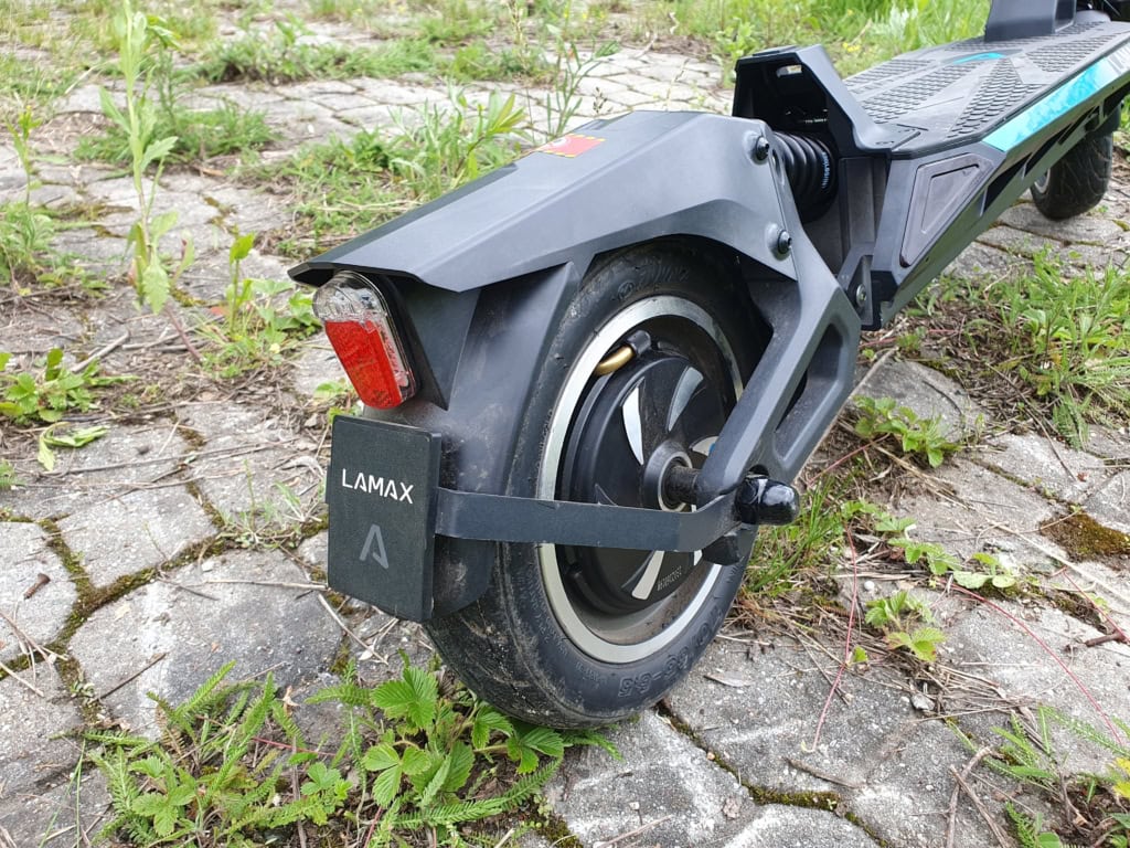Jsou sice plastové, ale jejich nosníky jsou kovové