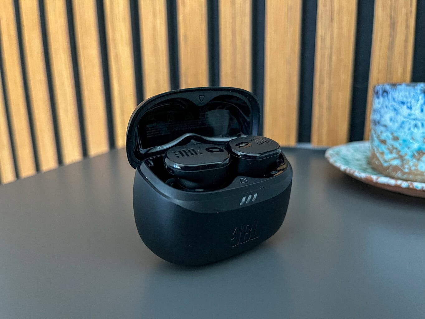 Recenze: bezdrátová sluchátka JBL Tune Buds 2