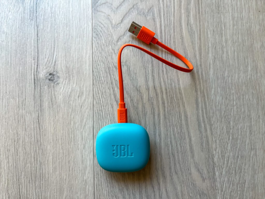 Nabíjení JBL Wave Flex 2