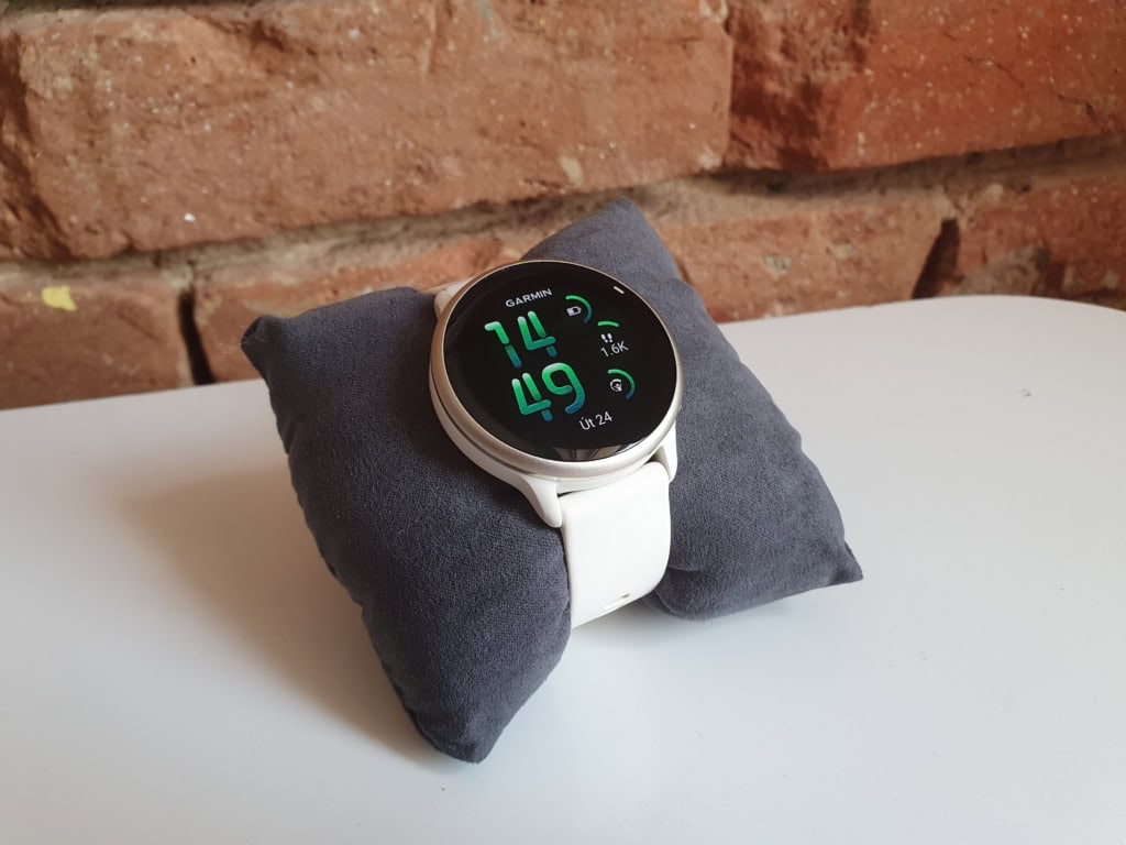 Garmin Vivoactive 6 osloví komfortem a funkcemi (Foto: Martin Dajča)