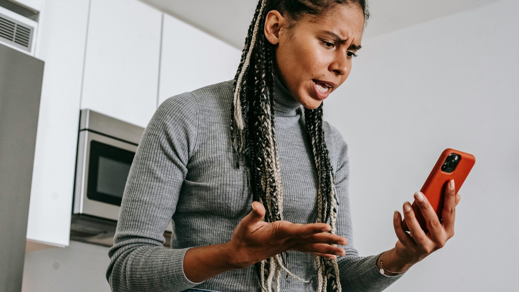 Odposlouchává vás telefon? Pomůže jednoduchý test