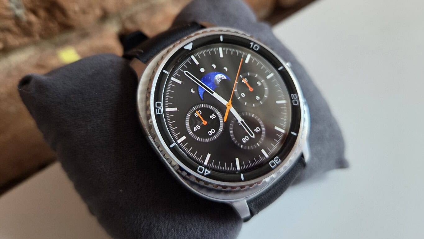 Krásně ostrý a barevný AMOLED displej. Foto: Martin Dajča