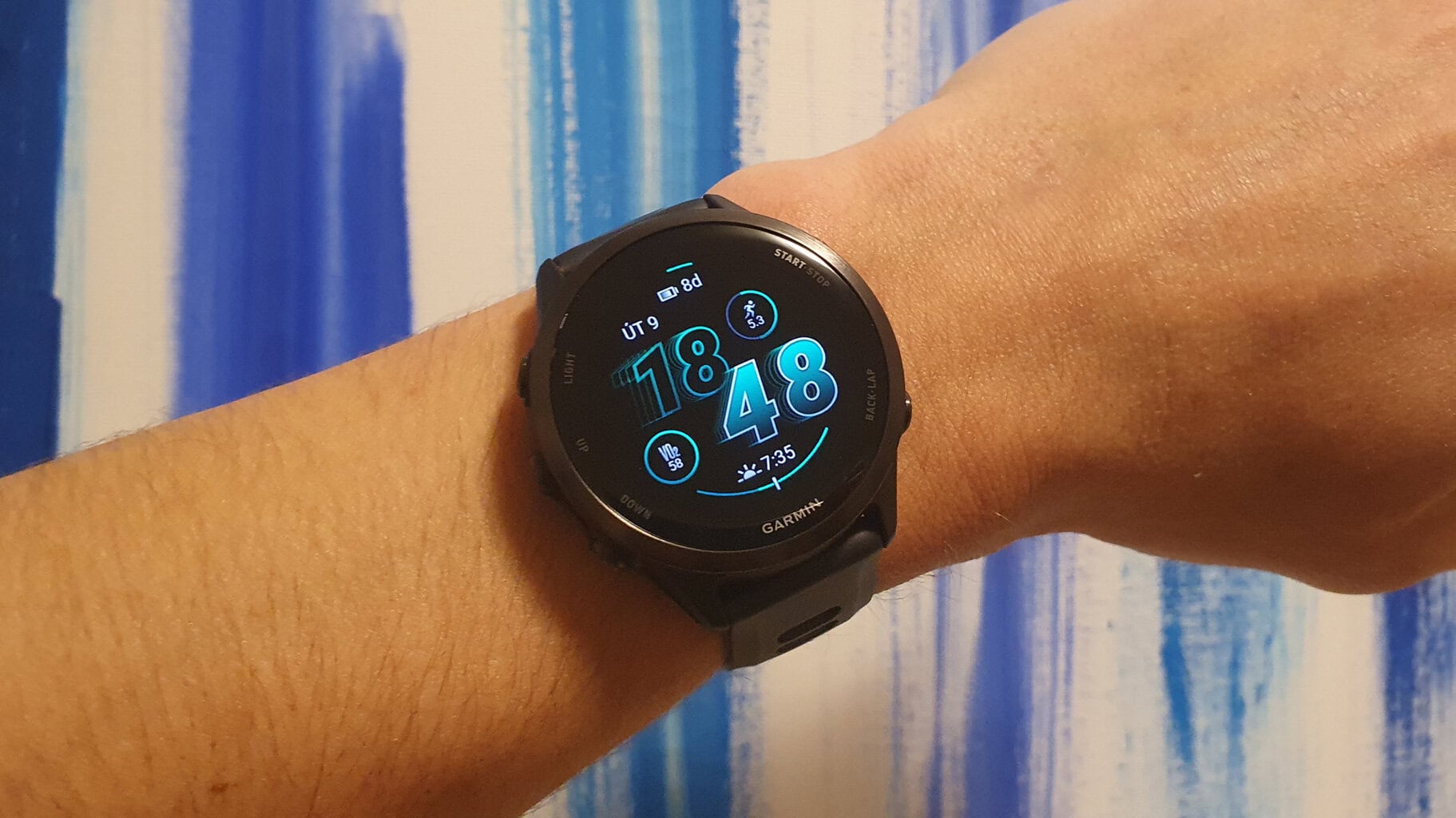 Recenze: chytré hodinky Garmin Forerunner 570