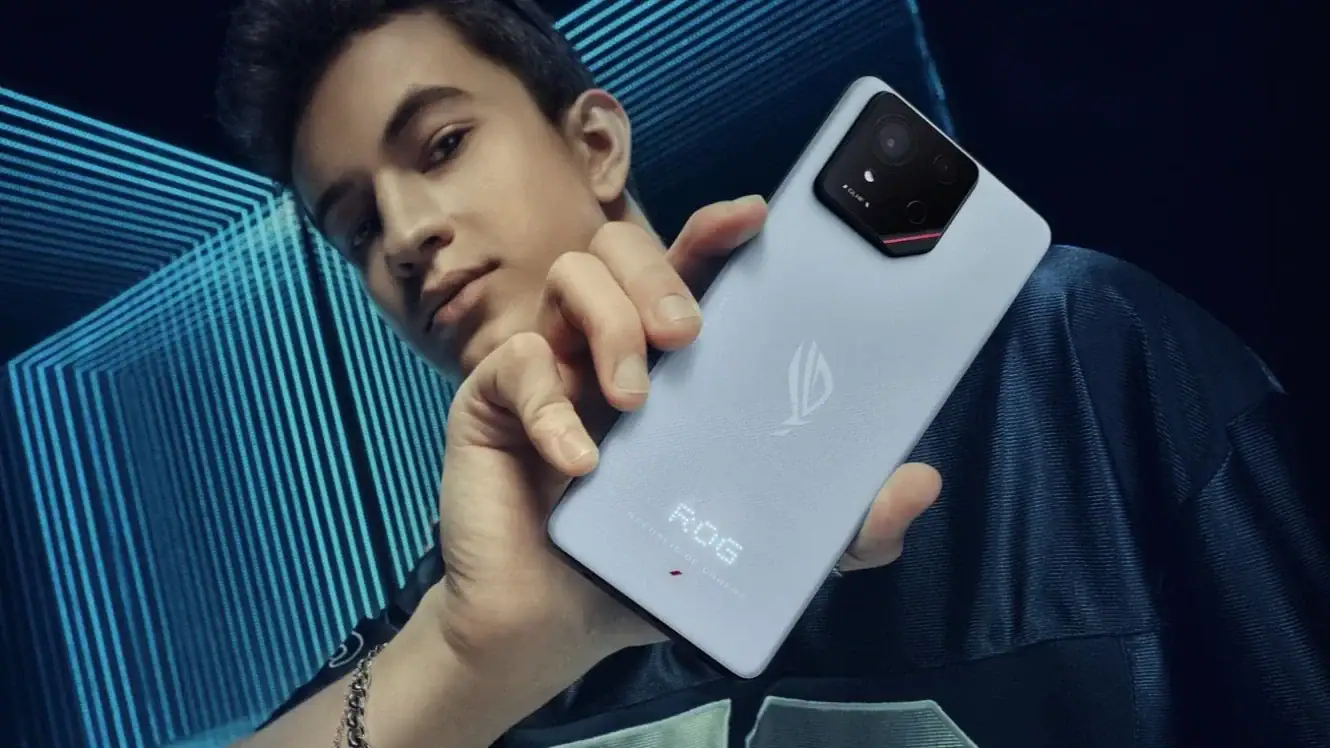 Asus končí s výrobou mobilních telefonů: V Česku působil 10 let