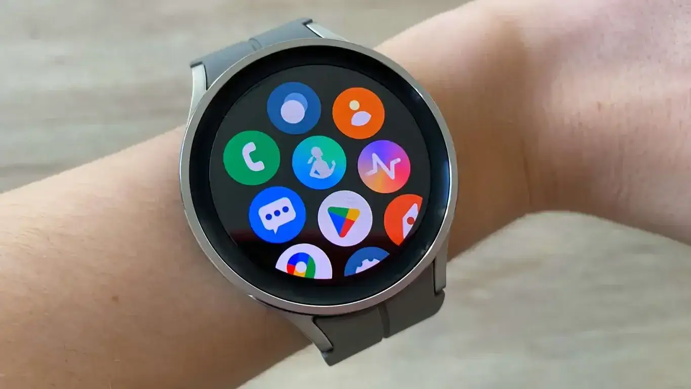 Vybíjí se vám hodinky Samsung rychleji? Tohle možná bude důvod