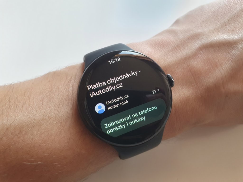 Zobrazení zpráv a mailů. Foto: Martin Dajča