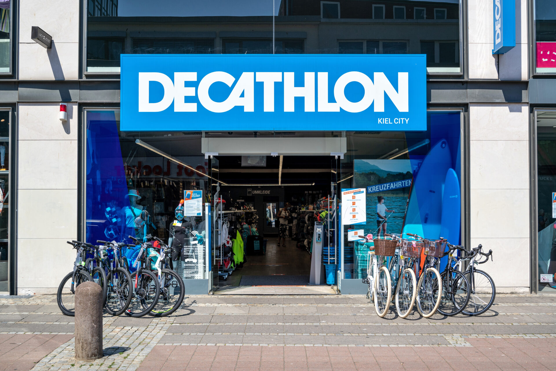 Nejlevnější chytré hodinky z Decathlonu zbláznily Česko. Mají přes 100 sportovních režimů a stojí teď jen 1575 Kč