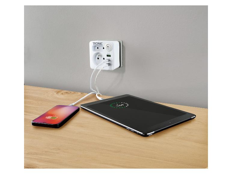 Z jedné zásuvky ve zdi nabijete telefon i tablet zároveň. Zdroj: Oficiální materiály distributora.
